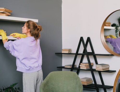 Una empleada del hogar sin papeles, despedida por ser operada de apendicitis, recibe más de 12.000 euros de indemnización